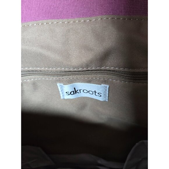 Sakroots Butterfly Print Crossbody Bag NWT fairycore butterfly pink whimsy - Picture 6 of 10